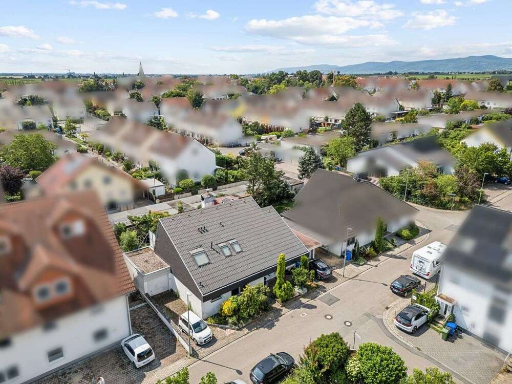 Thumbnail-Haus zum Kaufen in Ellerstadt 649.000,00 € 234.3 m²