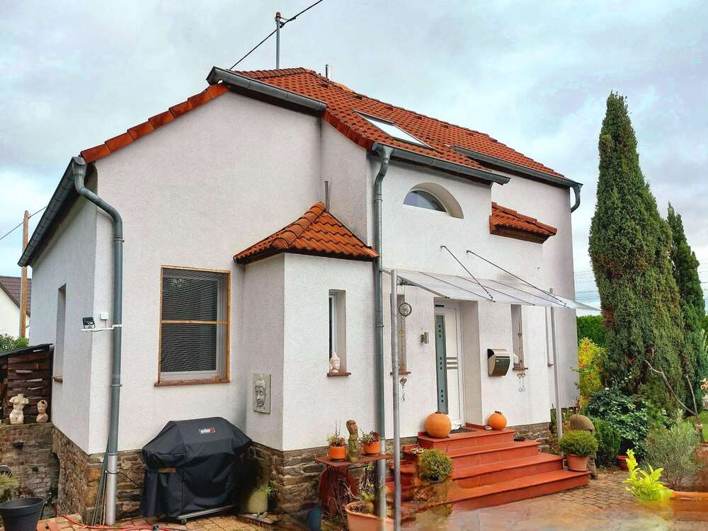 Thumbnail-Haus zum Kaufen in Brohl-Lützing 278.000,00 € 136 m²