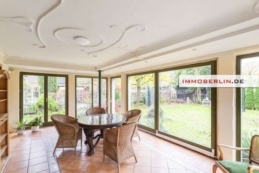 Thumbnail-Haus zum Kaufen in Berlin 970.000,00 € 297 m²