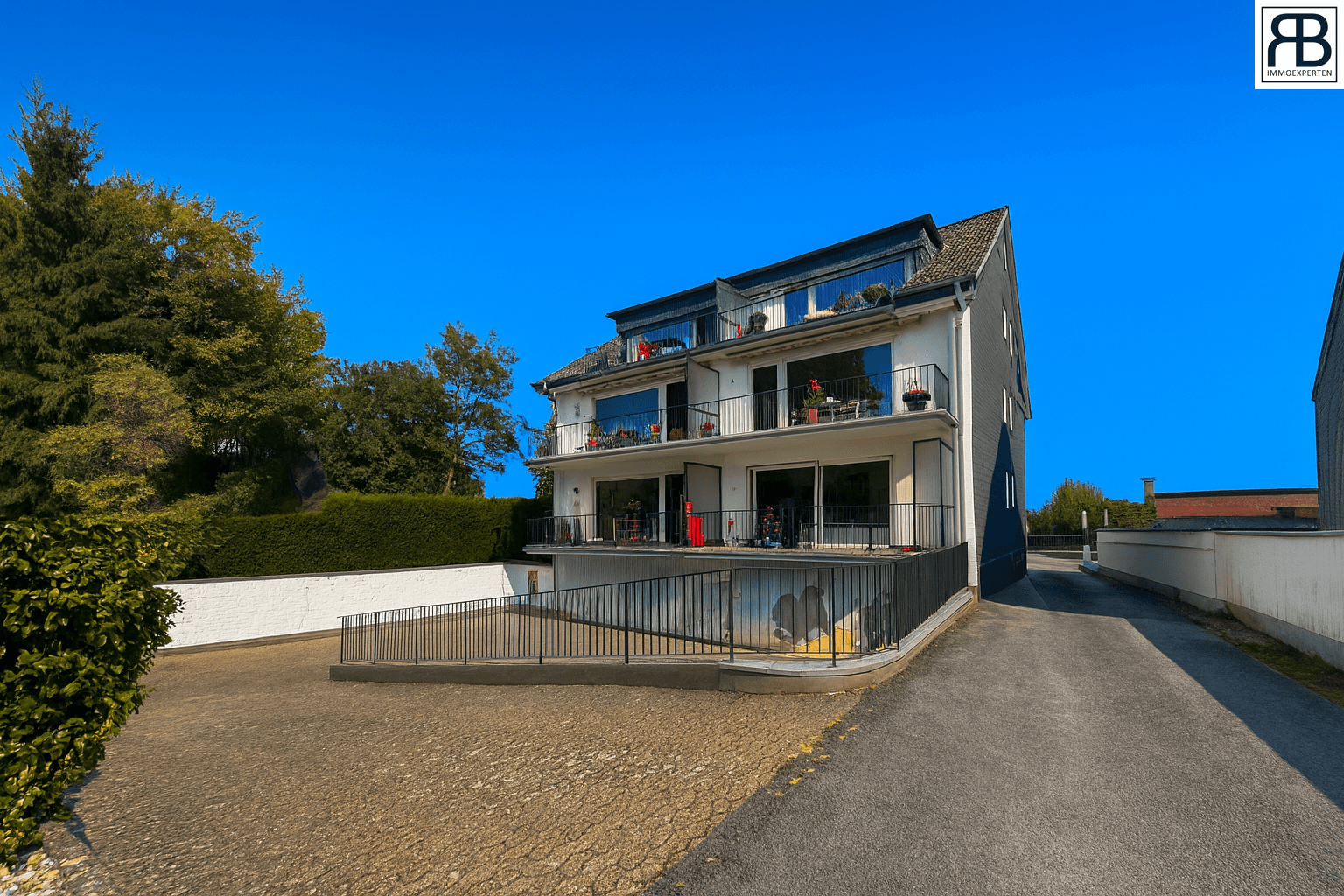 Thumbnail-Wohnung zum Kaufen in Düsseldorf 199.000,00 € 75 m²