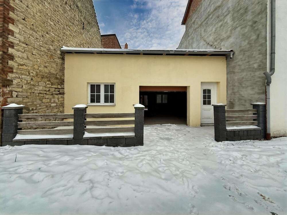 Thumbnail-Haus zum Kaufen in Gröningen 68.000,00 € 90 m²