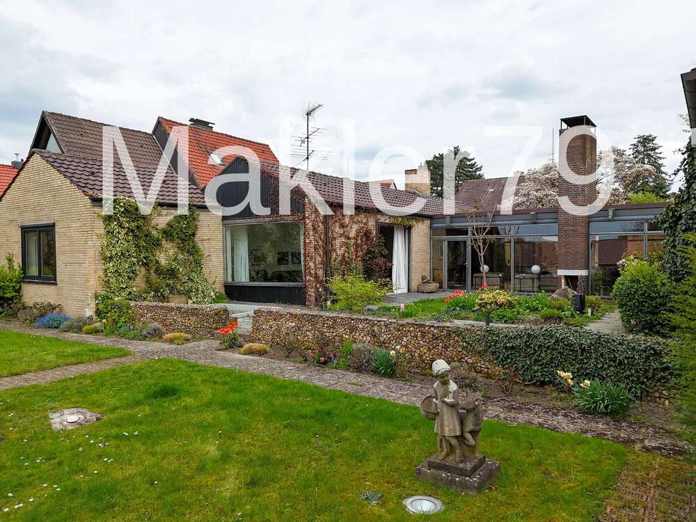 Thumbnail-Haus zum Kaufen in Helmstedt 339.000,00 € 218 m²