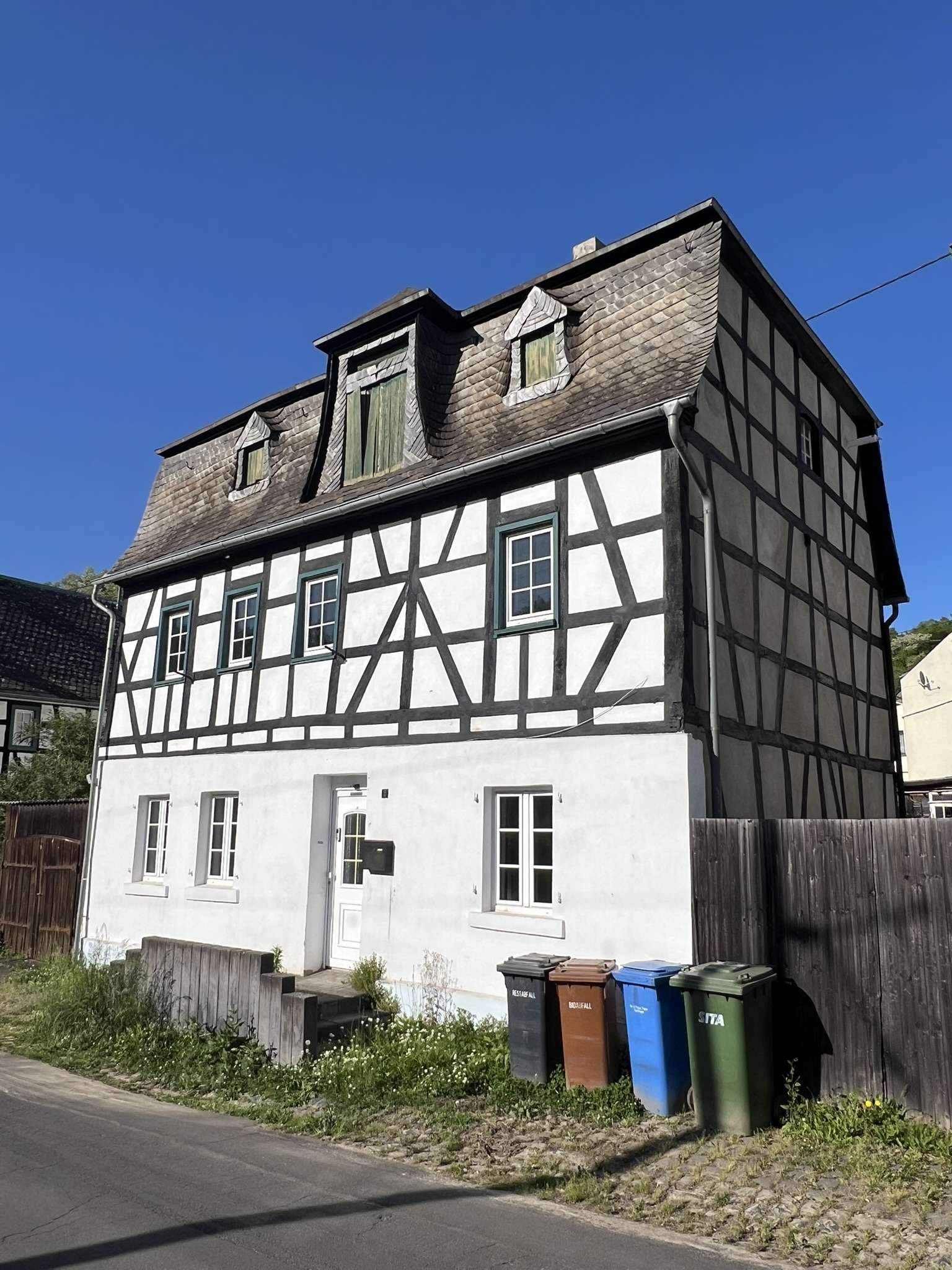 Thumbnail-Haus zum Kaufen in Bad Hönningen 190.000,00 € 114 m²