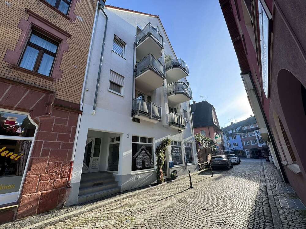 Thumbnail-Wohnung zum Kaufen in LahrSchwarzwald 179.800,00 € 58 m²