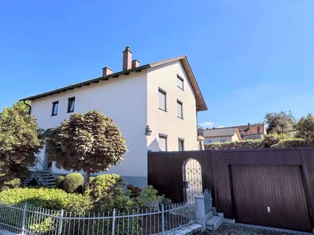 Thumbnail-Haus zum Kaufen in Rottenburg an der Laaber 429.000,00 € 175 m²