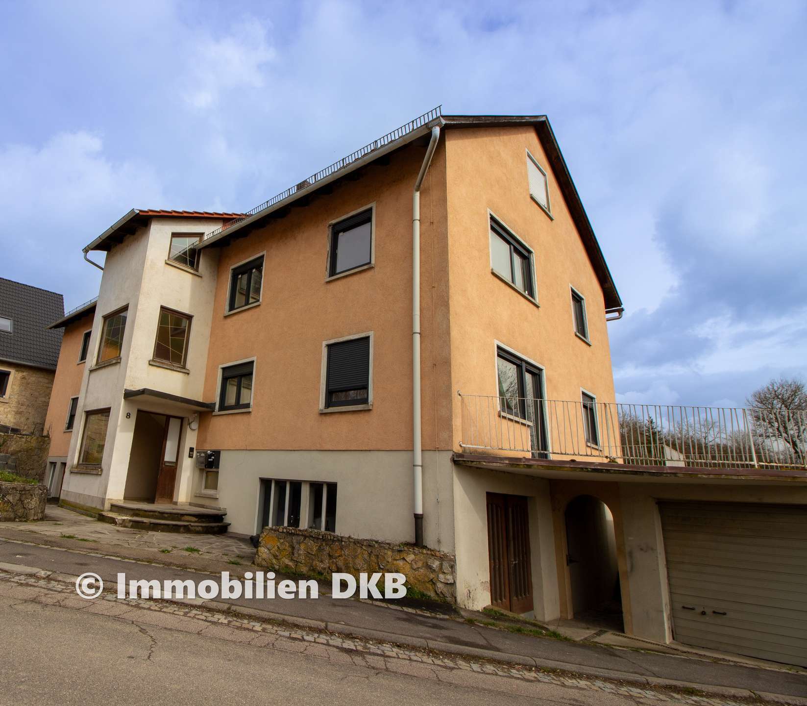 Thumbnail-Haus zum Kaufen in Bieberehren 269.000,00 € 285 m²