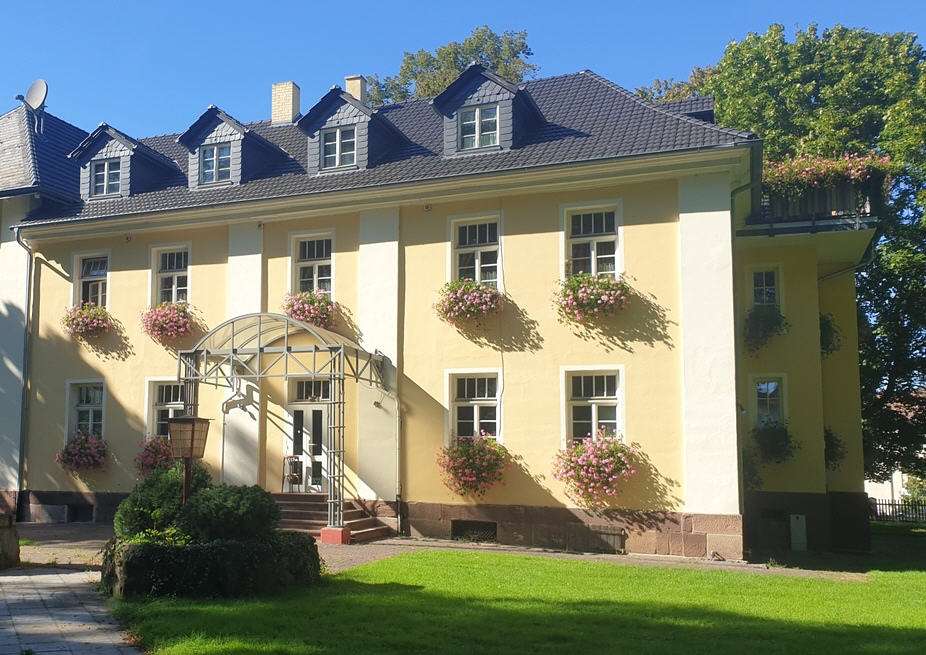 Thumbnail-Haus zum Kaufen in Hofgeismar 1.180.000,00 € 731 m²