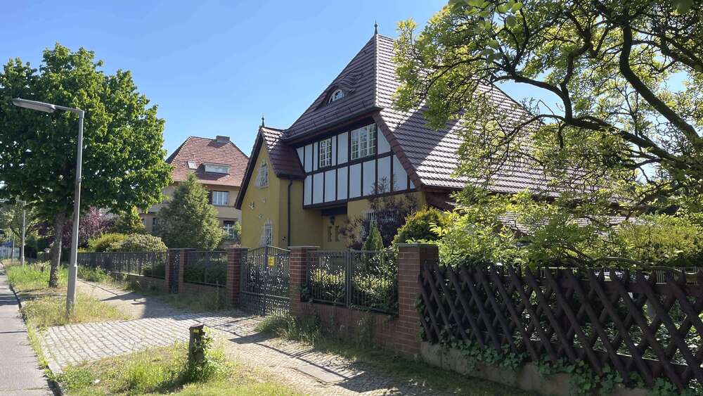 Thumbnail-Haus zum Kaufen in Berlin 2.230.000,00 € 221 m²