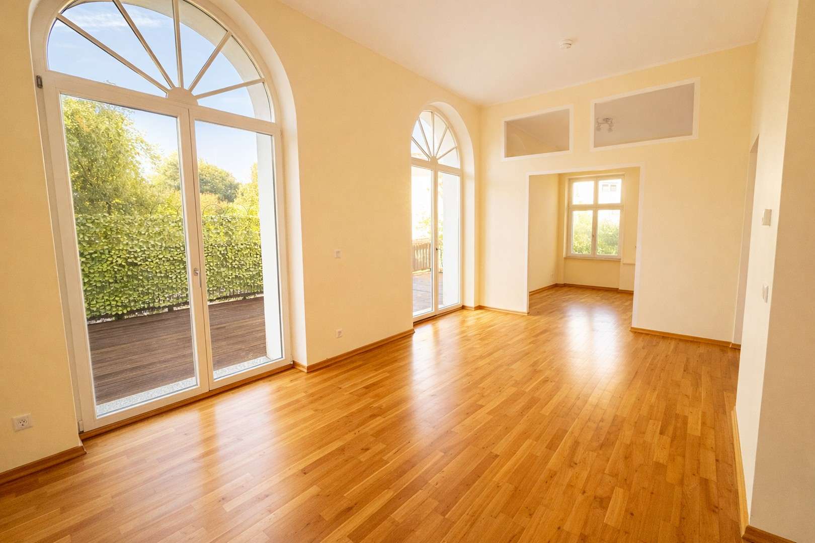 Thumbnail-Wohnung zum Kaufen in Berlin 990.000,00 € 224 m²