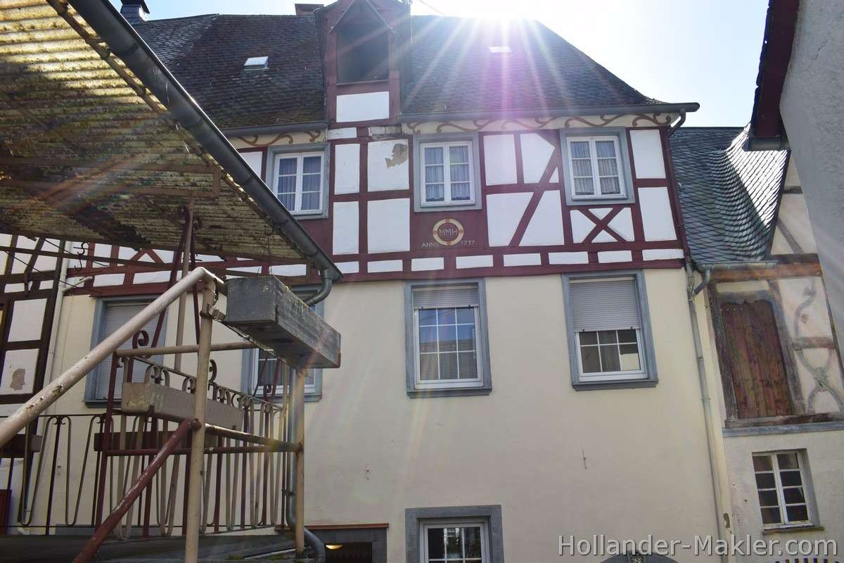 Thumbnail-Haus zum Kaufen in Mesenich 79.000,00 € 171 m²