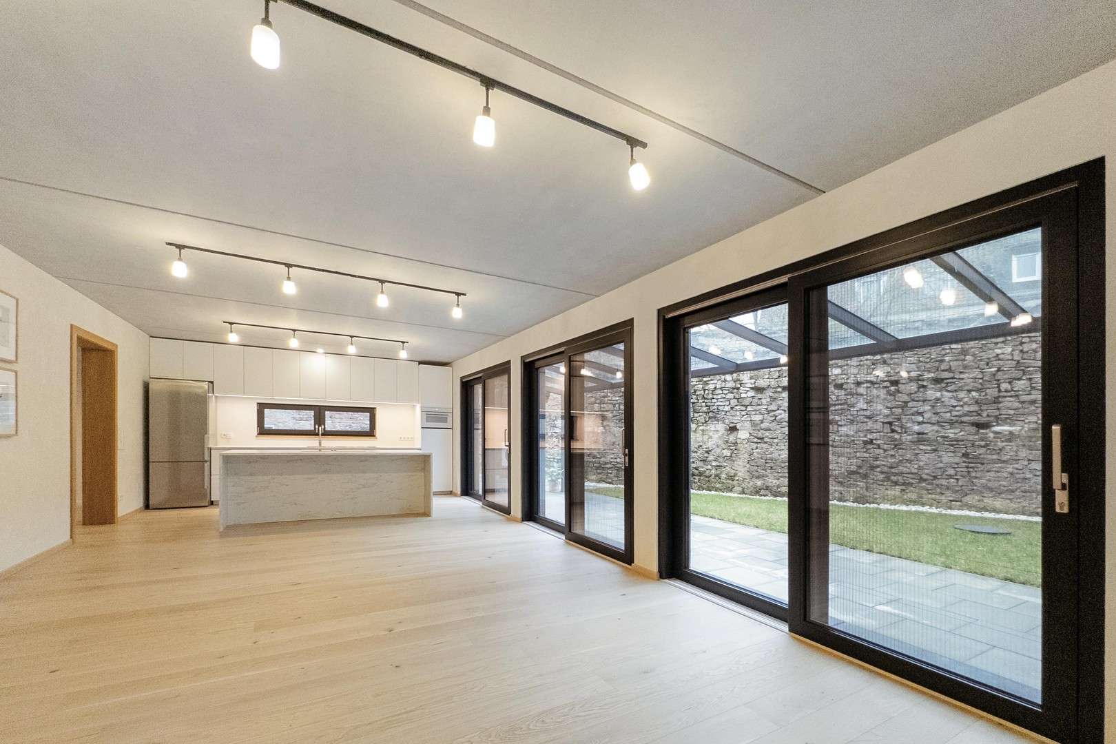 Thumbnail-Haus zum Kaufen in Würzburg 1.095.000,00 € 215 m²