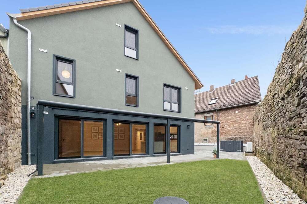 Thumbnail-Haus zum Kaufen in Würzburg 1.095.000,00 € 215 m²