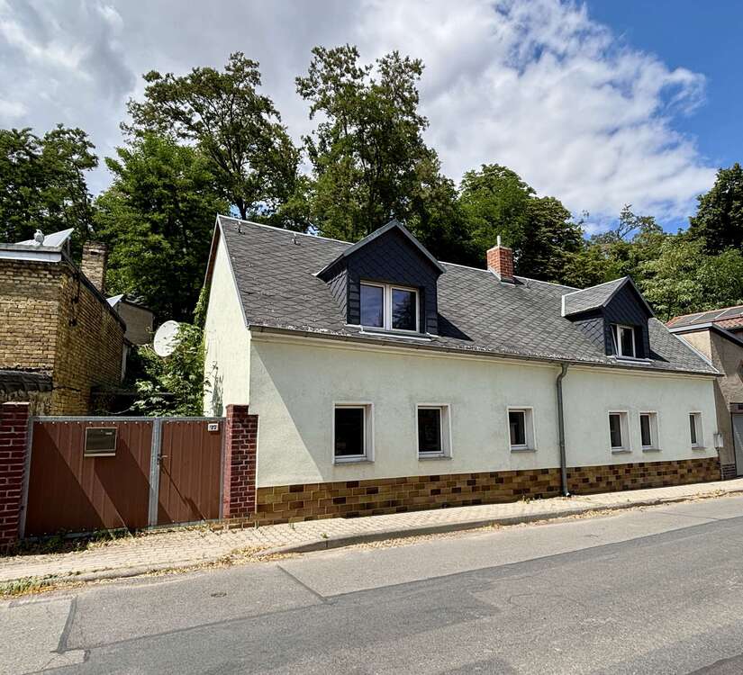 Thumbnail-Haus zum Kaufen in Taucha 109.997,00 € 140 m²