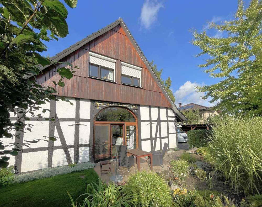 Thumbnail-Haus zum Kaufen in Borgholzhausen 385.000,00 € 190 m²