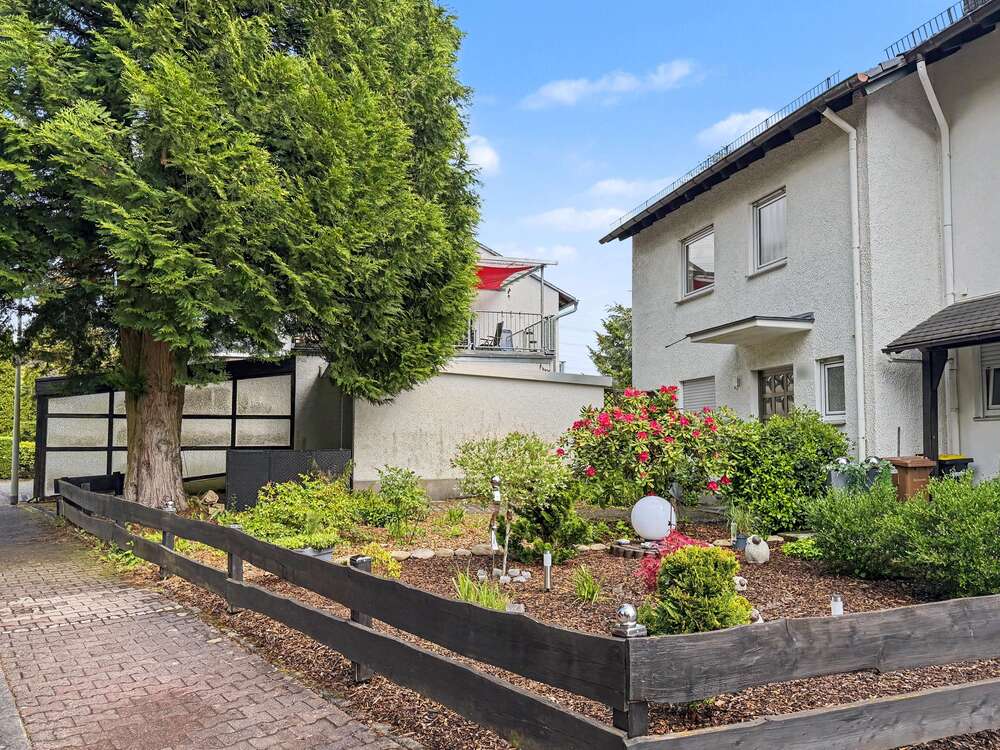 Thumbnail-Haus zum Kaufen in Niedernhausen 570.000,00 € 159.07 m²