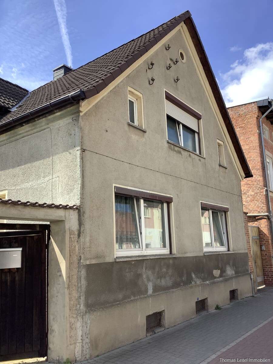 Thumbnail-Haus zum Kaufen in Sülzetal Altenweddingen 82.000,00 € 120 m²