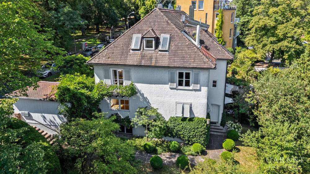 Thumbnail-Haus zum Kaufen in Stuttgart 1.975.000,00 € 321 m²
