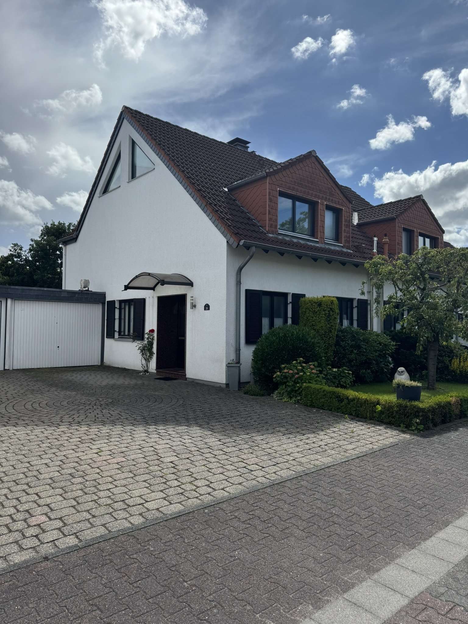 Thumbnail-Haus zum Kaufen in Kaarst 586.000,00 € 137 m²