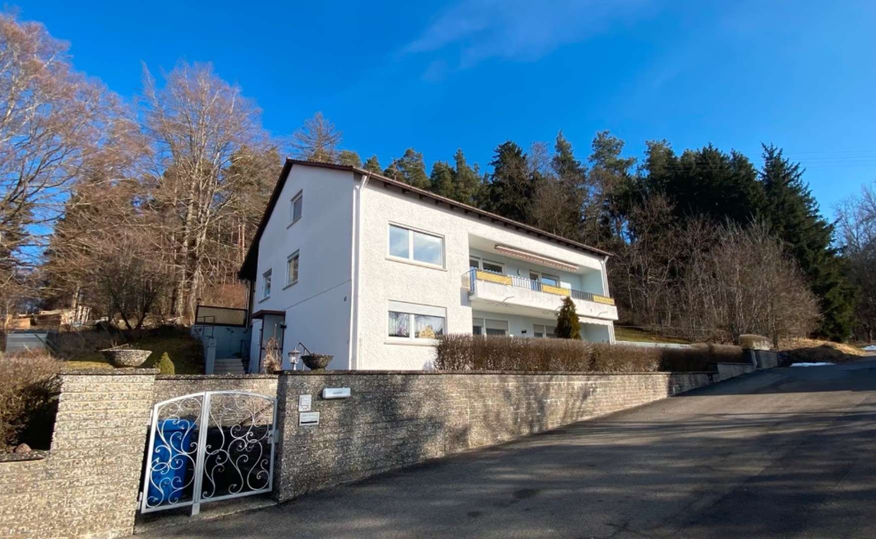 Thumbnail-Haus zum Kaufen in Deisslingen 350.000,00 € 240 m²