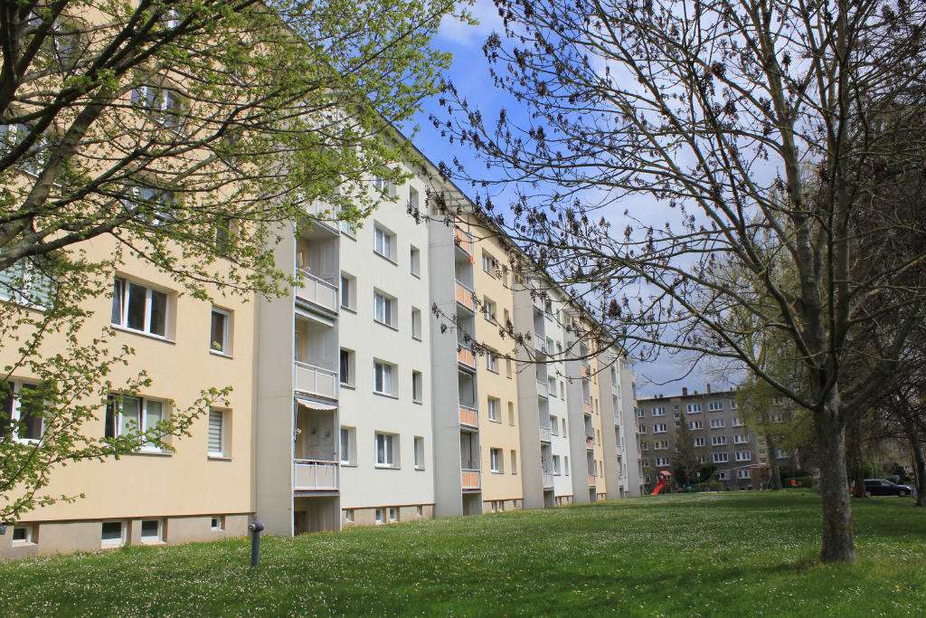 Thumbnail-Wohnung zum Mieten in Altenburg 380,00 € 59.3 m²