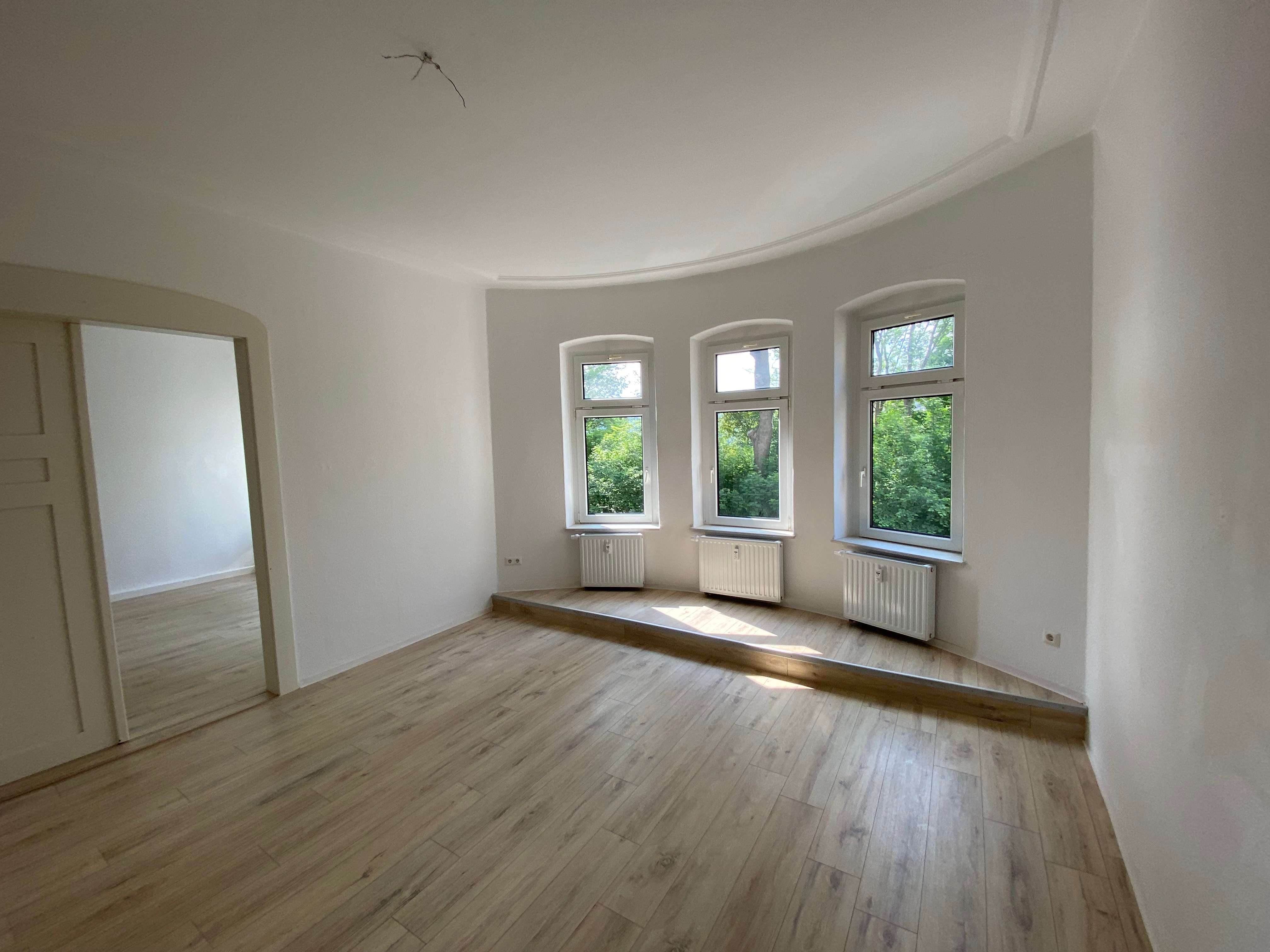 Thumbnail-Wohnung zum Mieten in Mylau 475,00 € 105.5 m²