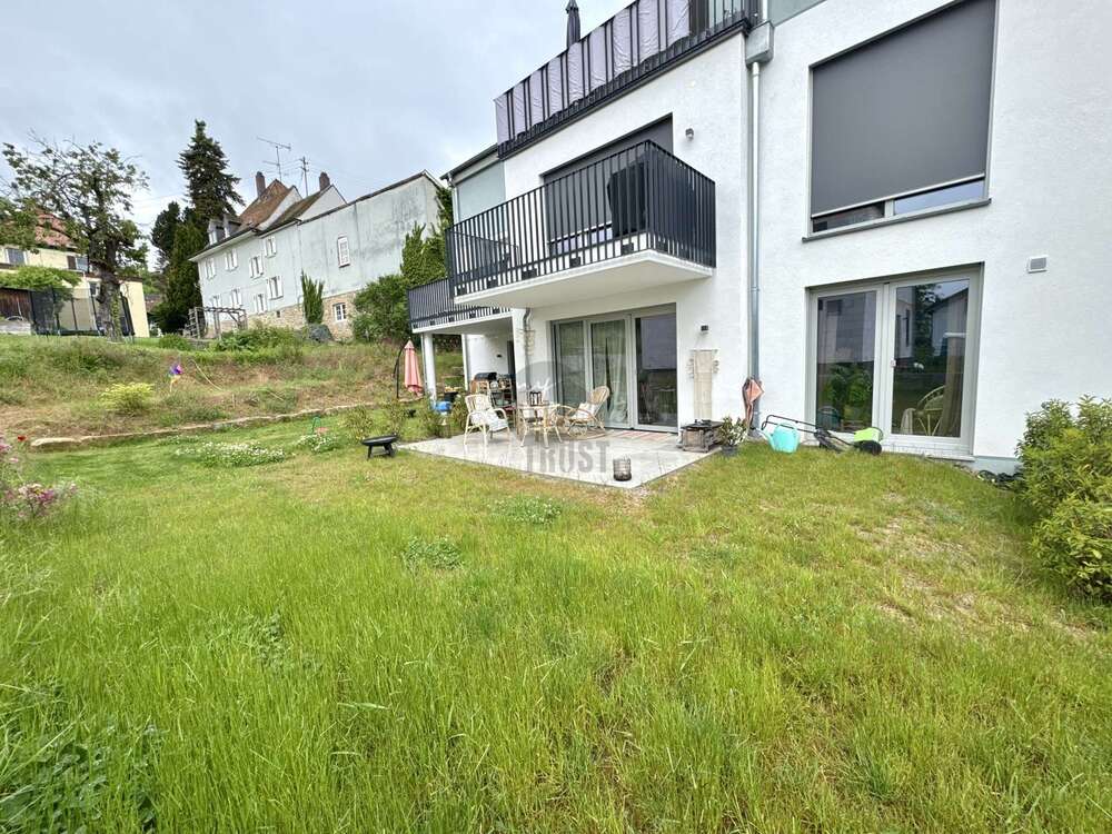 Thumbnail-Wohnung zum Kaufen in Ochsenfurt 299.000,00 € 67.78 m²