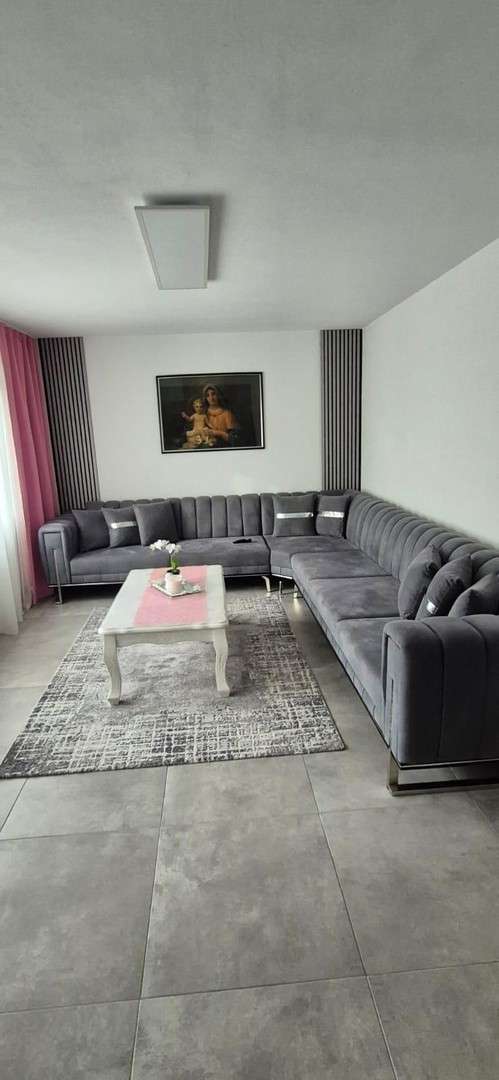 Thumbnail-Wohnung zum Kaufen in Wernau (Neckar) 380.000,00 € 103 m²