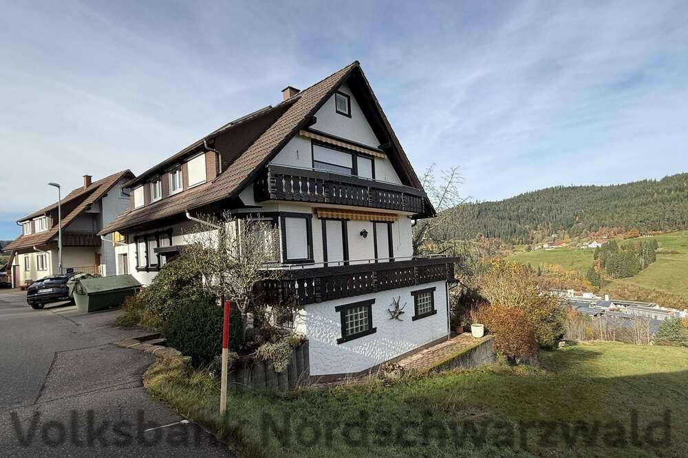 Thumbnail-Haus zum Kaufen in Baiersbronn 330.000,00 € 179 m²