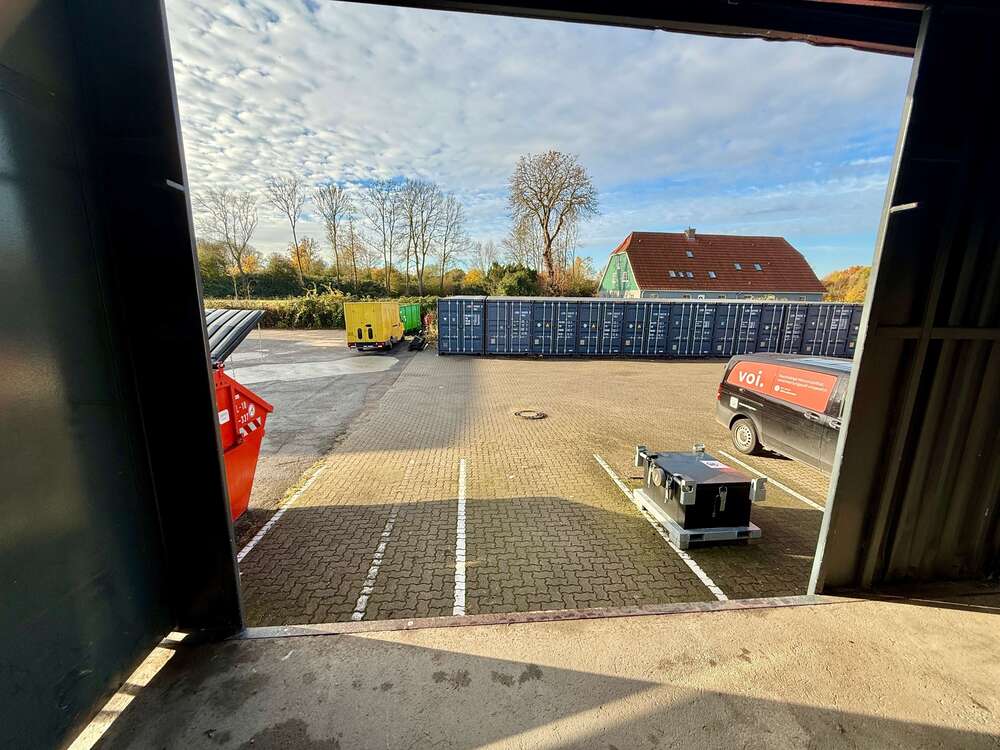Thumbnail-Halle in Lübeck 1.298,50 € 265 m²