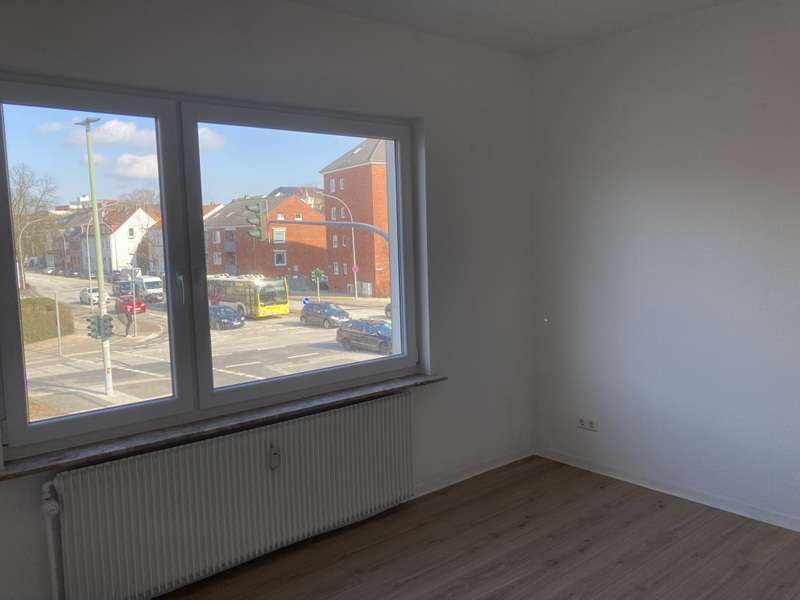 Thumbnail-Wohnung zum Mieten in Bremerhaven 409,00 € 52.25 m²