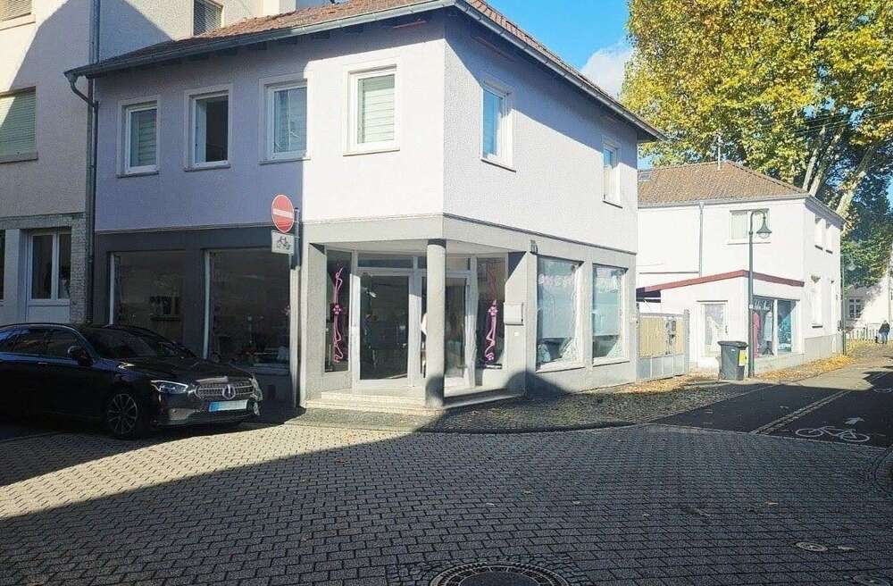 Thumbnail-Einzelhandel in Wiesbaden 1.350,00 € 132 m²