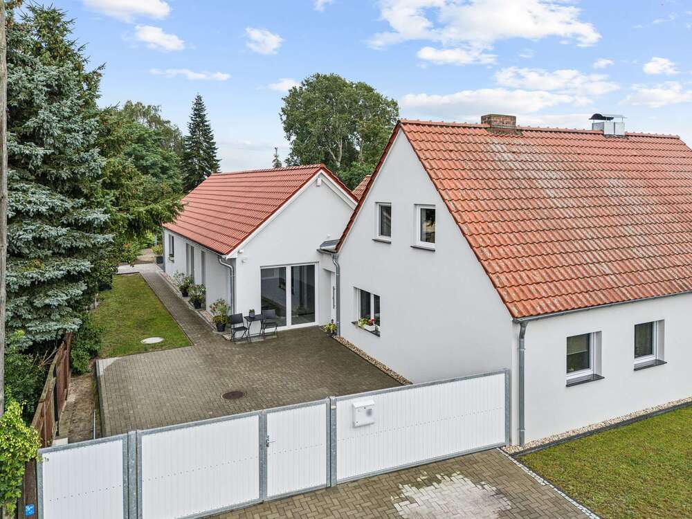 Thumbnail-Haus zum Kaufen in Neutrebbin 395.000,00 € 194 m²