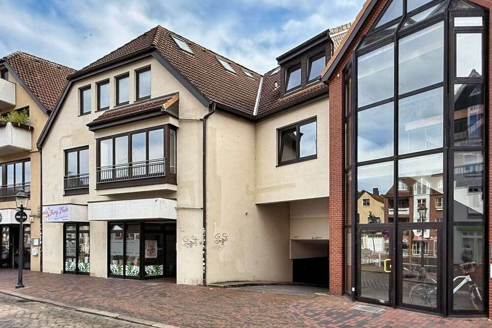Thumbnail-Wohnung zum Kaufen in Buxtehude 175.000,00 € 64.7 m²