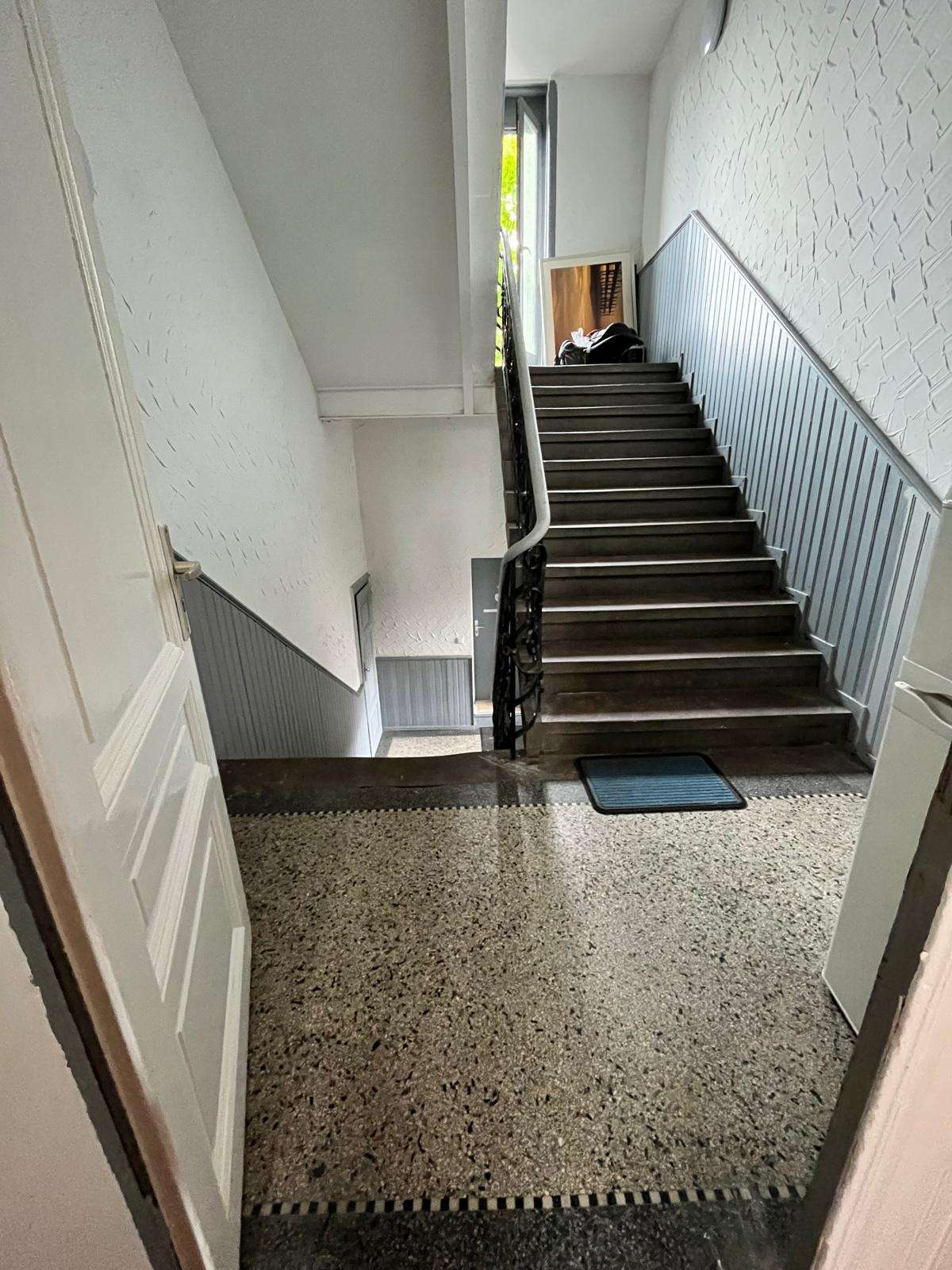 Thumbnail-Wohnung zum Kaufen in Frankfurt 349.000,00 € 160 m²