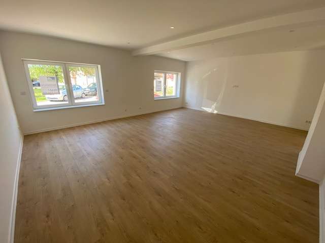 Thumbnail-Wohnung zum Mieten in Schkopau 1.218,00 € 121.78 m²