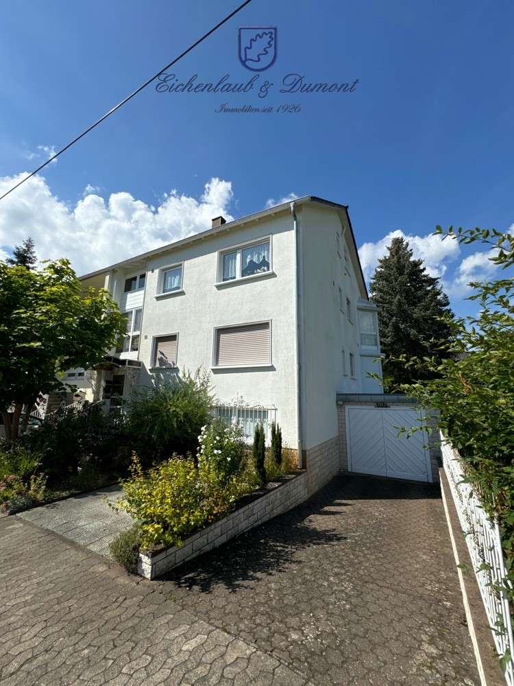 Thumbnail-Haus zum Kaufen in Schwalbach 459.000,00 € 217 m²