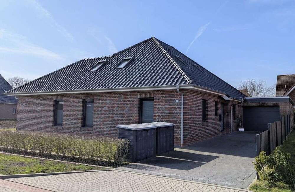 Thumbnail-Haus zum Kaufen in Esens 695.000,00 € 217 m²