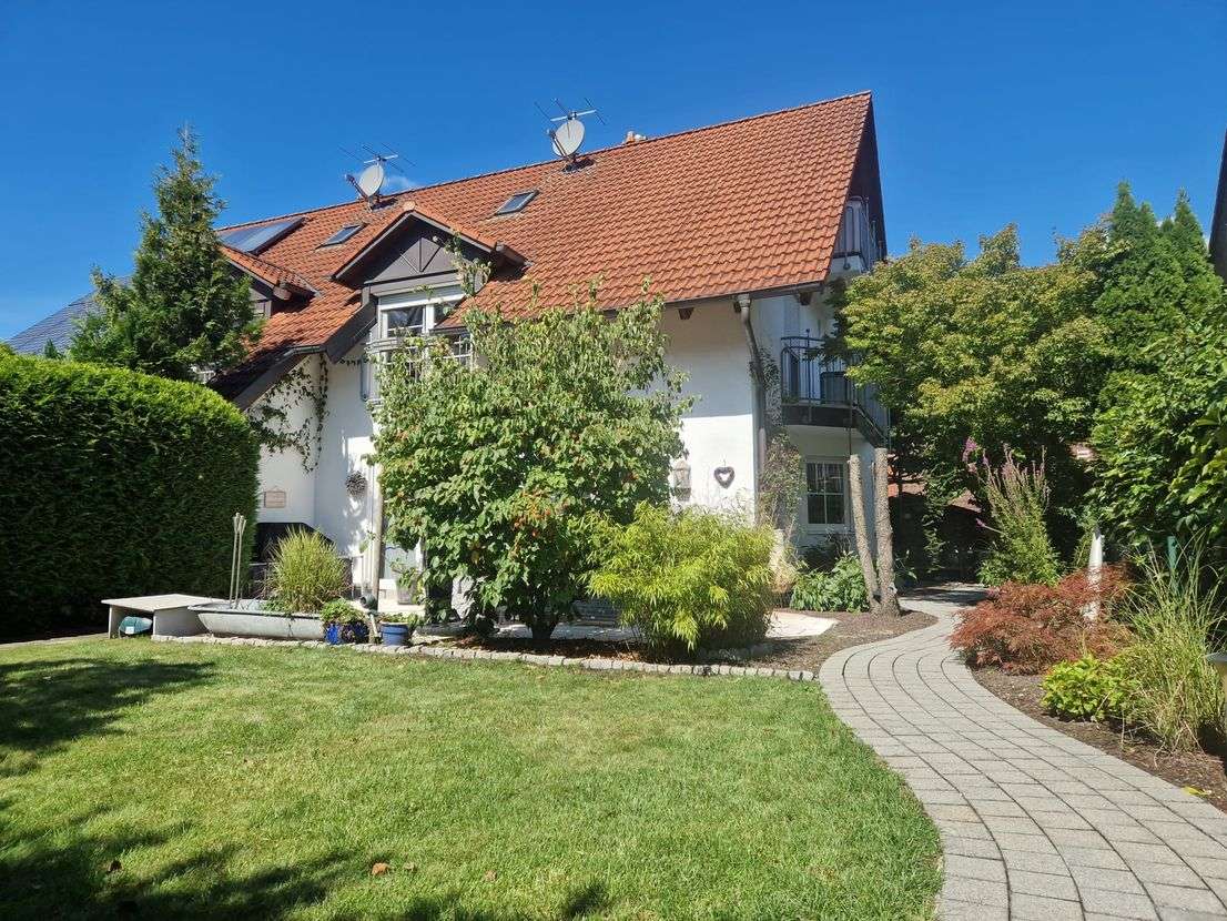 Thumbnail-Haus zum Kaufen in Grafrath 1.029.000,00 € 146 m²