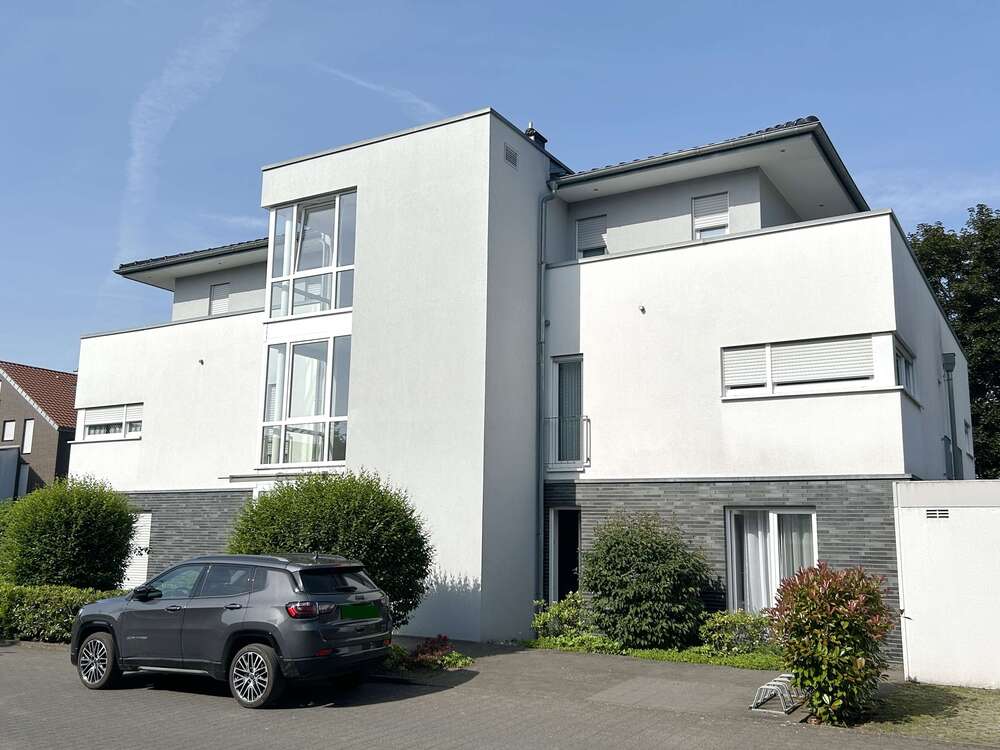 Thumbnail-Wohnung zum Mieten in Lippstadt-Bad Waldliesborn 1.300,00 € 157 m²