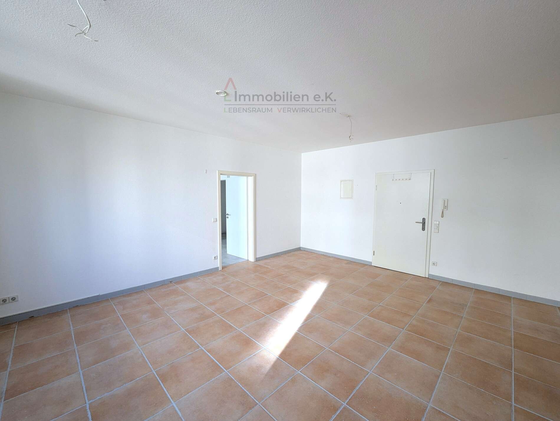 Thumbnail-Wohnung zum Mieten in Stuttgart Stuttgart-West 975,00 € 70.55 m²