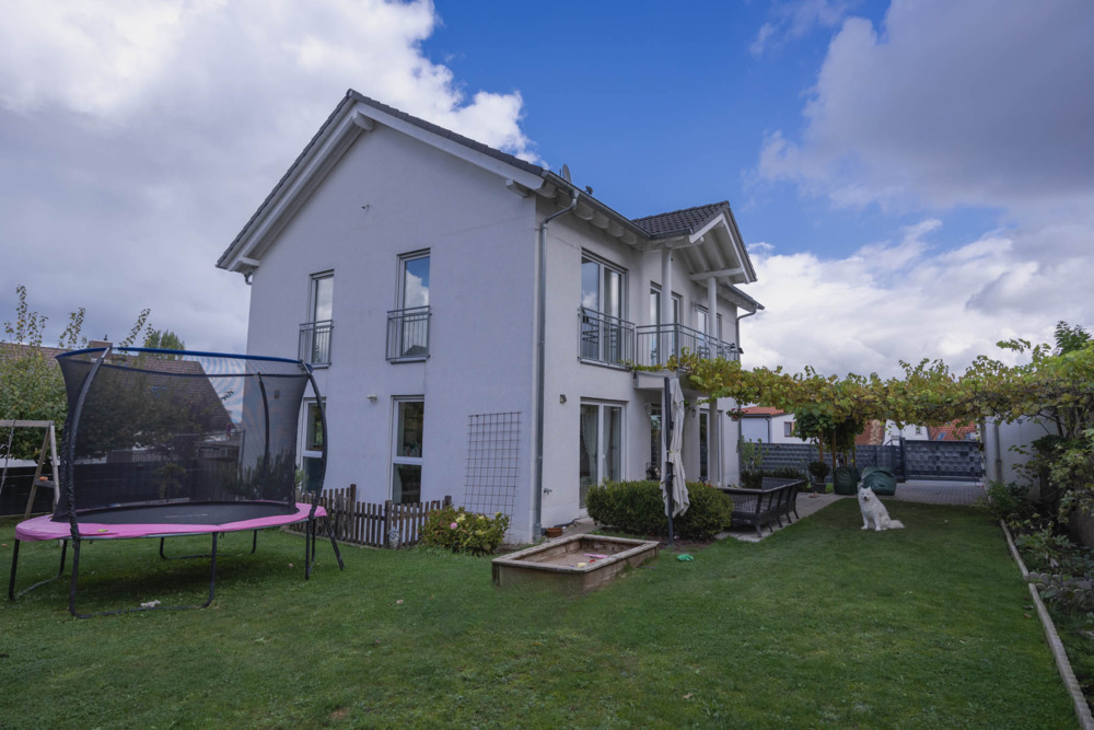 Thumbnail-Haus zum Kaufen in Dietzenbach 1.110.000,00 € 222 m²