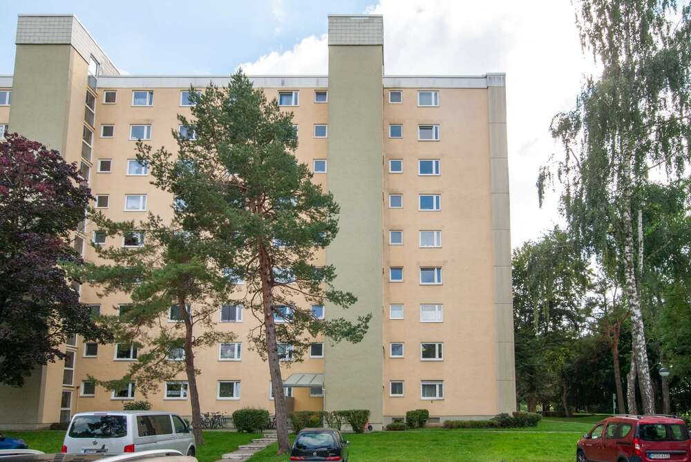 Thumbnail-Wohnung zum Kaufen in München 270.000,00 € 57.4 m²