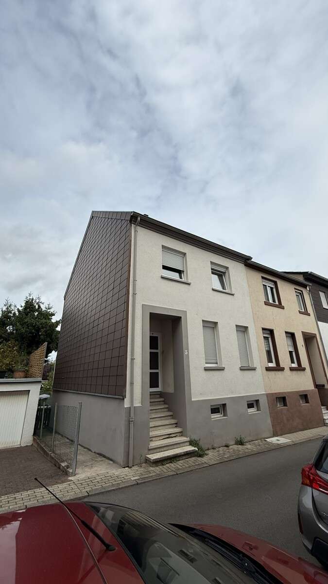 Thumbnail-Haus zum Kaufen in Saarbrücken Sankt Arnual 170.000,00 € 150 m²