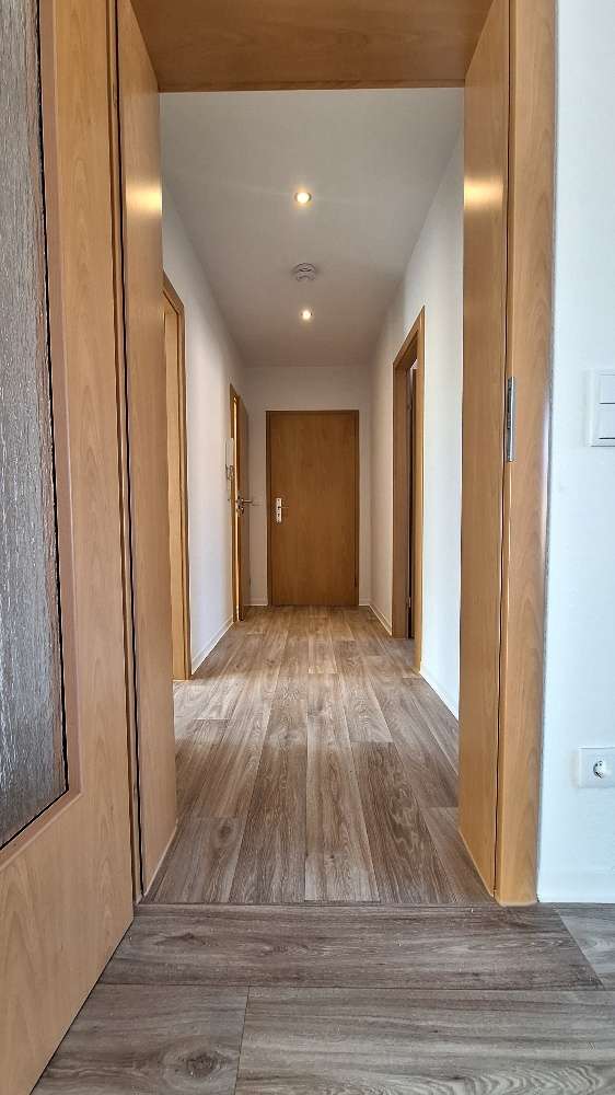 Thumbnail-Wohnung zum Mieten in Rothenburg 327,00 € 58 m²