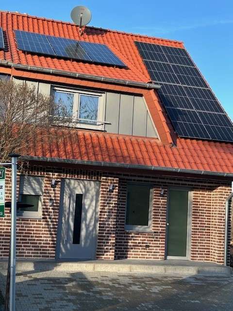 Thumbnail-Haus zum Kaufen in Paderborn Neuenbeken 672.000,00 € 205 m²