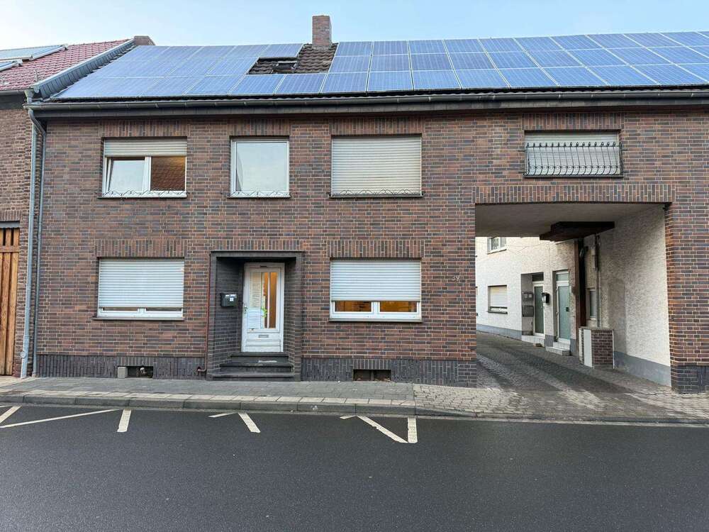 Thumbnail-Wohnung zum Mieten in Erftstadt 1.550,00 € 135 m²