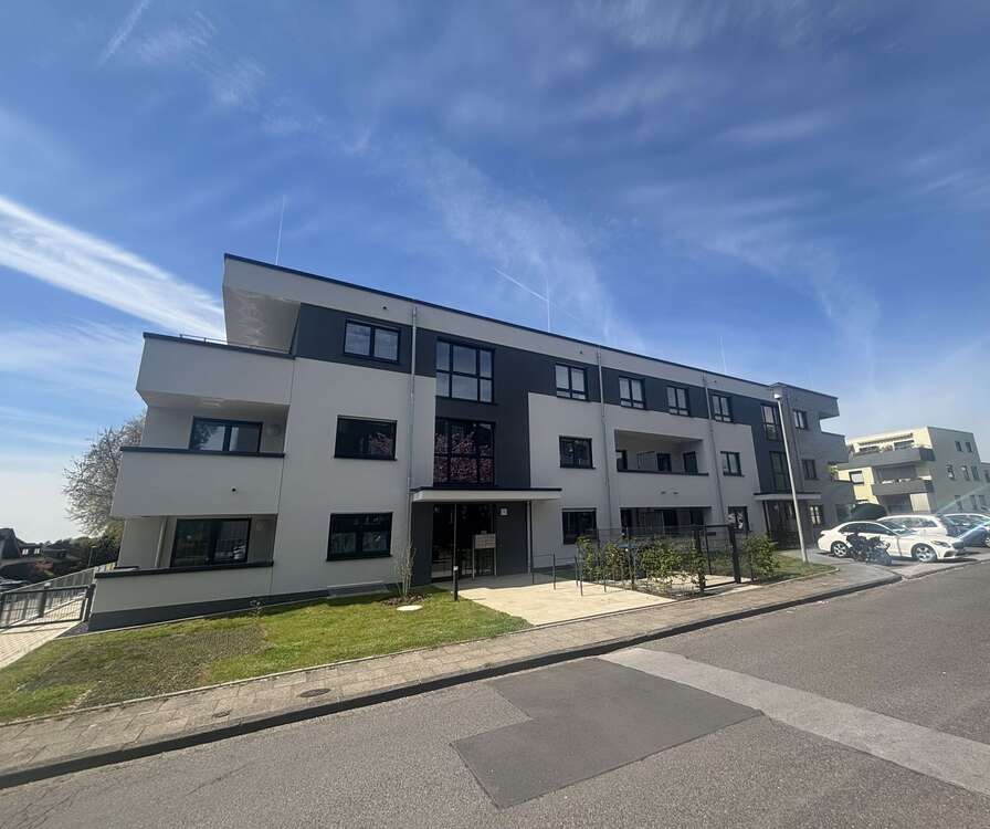 Thumbnail-Wohnung zum Mieten in Leverkusen-Bergisch-Neukirchen 1.520,00 € 96.47 m²