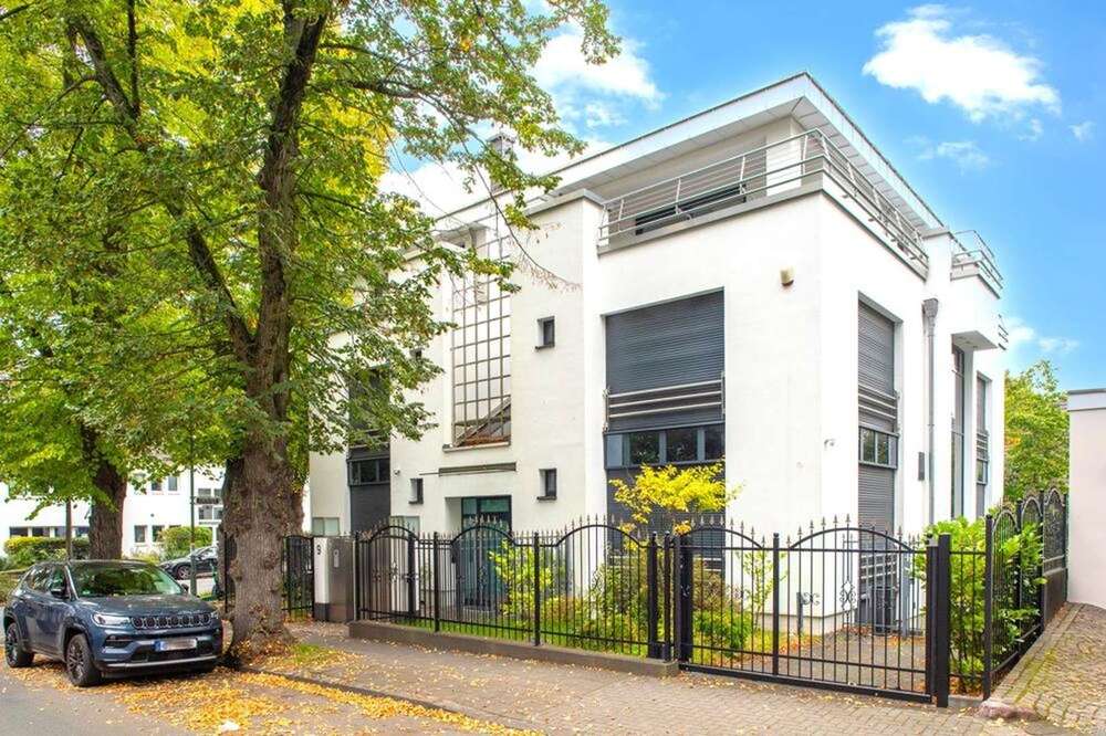 Thumbnail-Haus zum Kaufen in Düsseldorf 2.875.000,00 € 698 m²