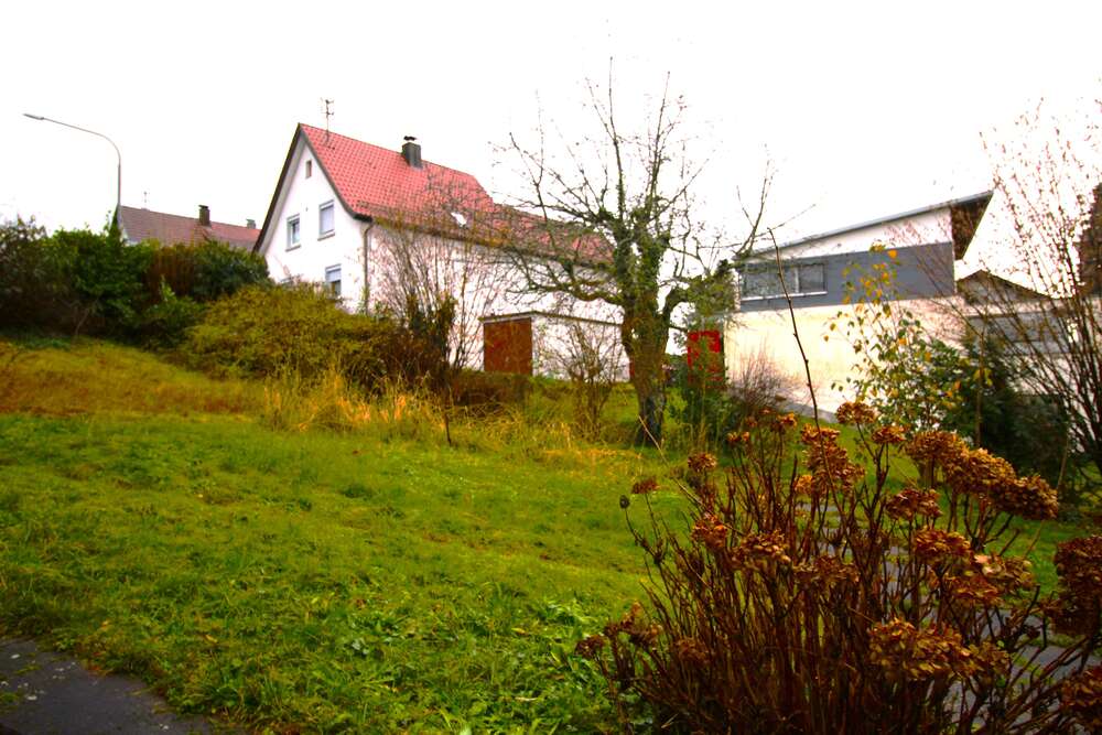 Thumbnail-Grundstück zu verkaufen in Baden-Baden 300.000,00 € 967 m²