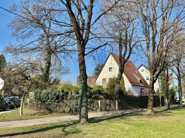 Thumbnail-Grundstück zu verkaufen in München 1.900.000,00 € 790 m²